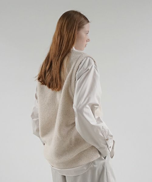 VU ヴウ boa v vest  [FIGARO］ボア Vネックベスト vu-cut-011
