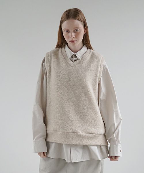 VU ヴウ boa v vest  [FIGARO］ボア Vネックベスト vu-cut-011