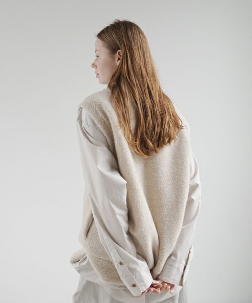 VU ヴウ boa v vest  [FIGARO］ボア Vネックベスト vu-cut-011