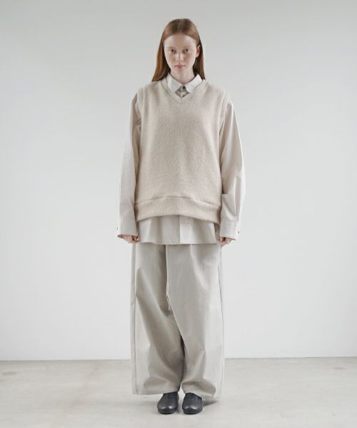 VU ヴウ boa v vest  [FIGARO］ボア Vネックベスト vu-cut-011