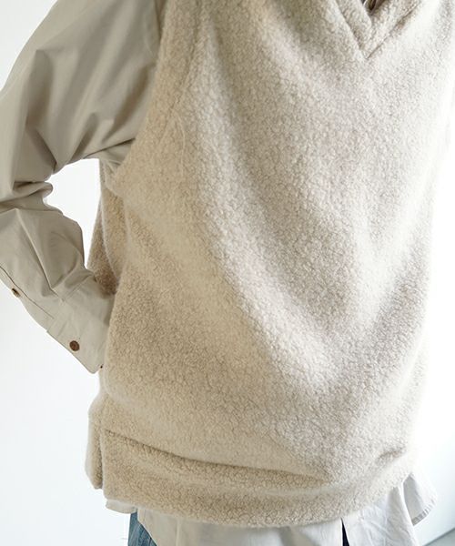 VU ヴウ boa v vest  [FIGARO］ボア Vネックベスト vu-cut-011