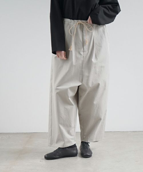 VU ヴウ wide silhouette pants [CHALK] ワイドシルエットパンツ vu-pnt-006