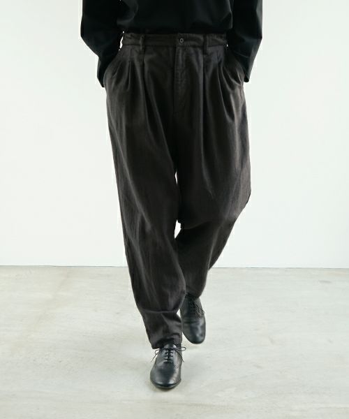 VU ヴウ dyed tapered pants［SUMI] 染テーパードパンツ425-VU-09