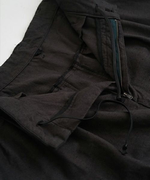 VU ヴウ dyed tapered pants［SUMI] 染テーパードパンツ425-VU-09