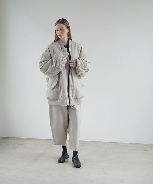 VU ヴウ big MA-1[CHALK] ビックエムエーワン vu-blu-005