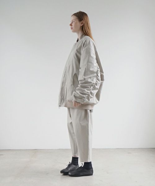 VU ヴウ big MA-1[CHALK] ビックエムエーワン vu-blu-005