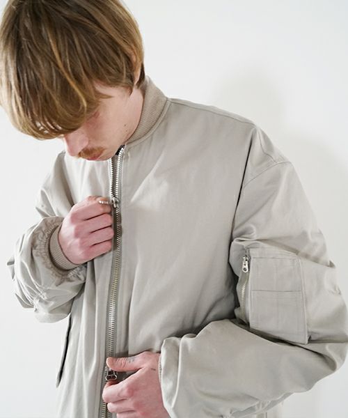 VU ヴウ big MA-1[CHALK] ビックエムエーワン vu-blu-005