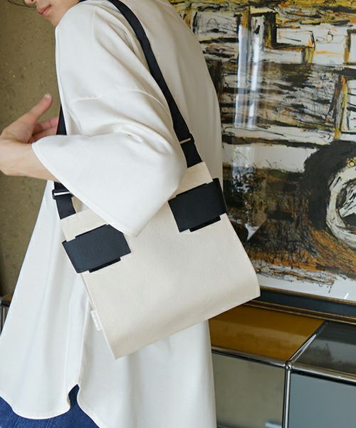 macromauro  マクロマウロ WRAP BAG SHOULDER CANVAS S(NATURAL)