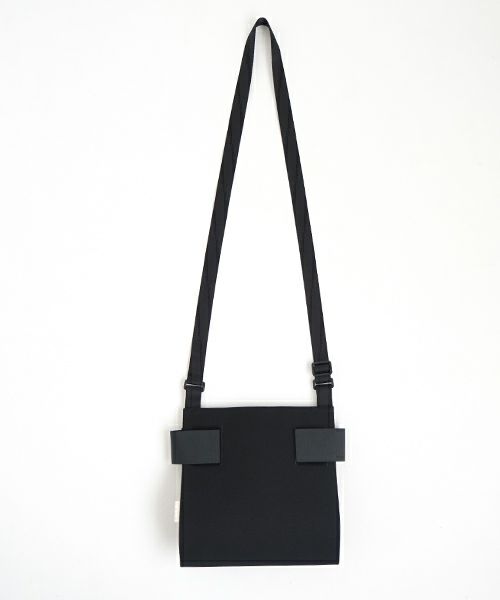 macromauro  マクロマウロ WRAP BAG SHOULDER CANVAS S(BLACK)