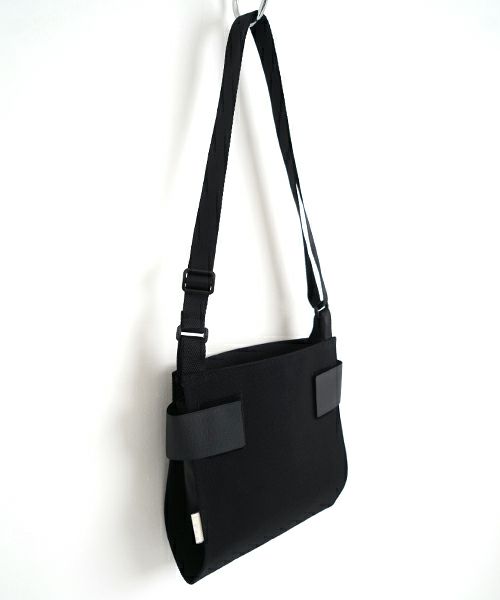 macromauro  マクロマウロ WRAP BAG SHOULDER CANVAS S(BLACK)