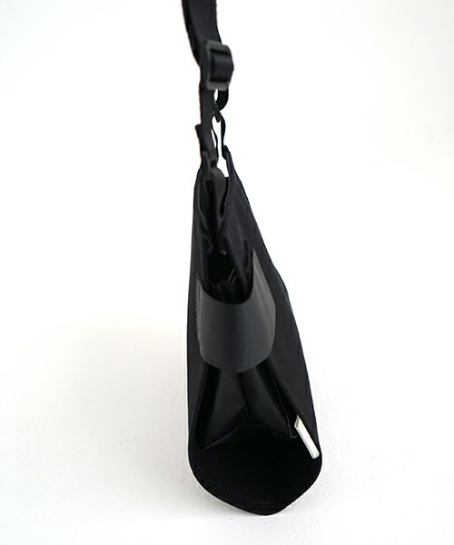 macromauro  マクロマウロ WRAP BAG SHOULDER CANVAS S(BLACK)
