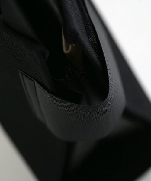 macromauro  マクロマウロ WRAP BAG SHOULDER CANVAS S(BLACK)