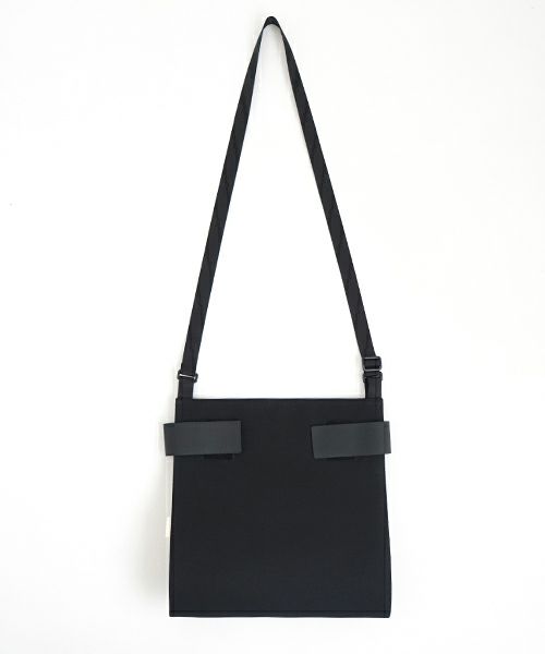 macromauro  マクロマウロ WRAP BAG SHOULDER CANVAS M(BLACK)