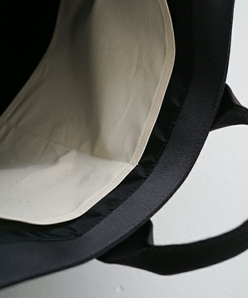macromauro  マクロマウロ WRAP BAG TOTO CANVAS M(BLACK)