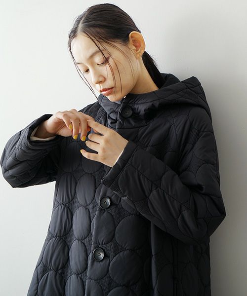 Mochi モチ quilted food coat[ma9-co-01/black] キルトフードコート