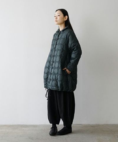 Mochi<br>モチ<br>【standard】quilted middle coat[ma24-co-01/graphite]<br>キルト ミドルコート