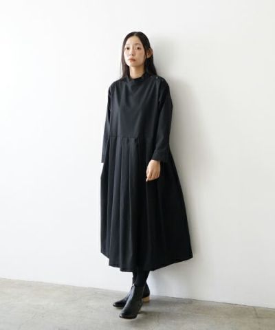 Mochi<br>モチ<br>【standard】hight neck tuck dress[ma20-op-01/black/12・]<br>ハイネックタックワンピース