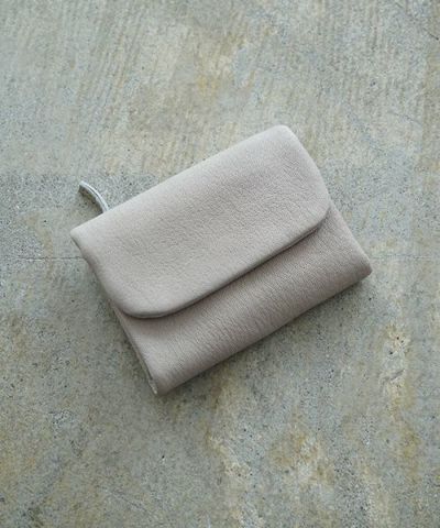 Mochi<br>モチ<br>trifold wallet[green grey/ma-pro-28]<br>鹿革 3つ折り財布
