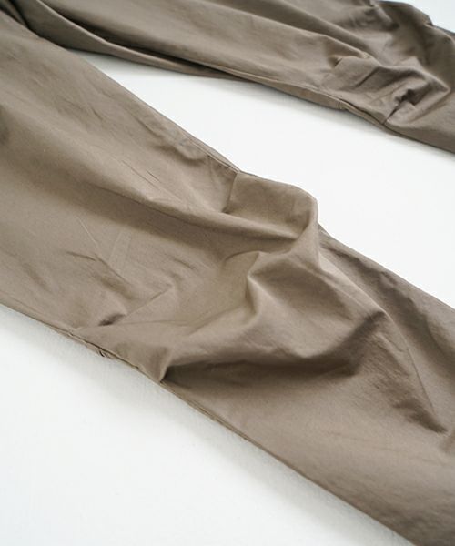 KristenseN DU NORD   クリステンセンドゥノルド Casual tapered pants [I-392/950/04 Clay]