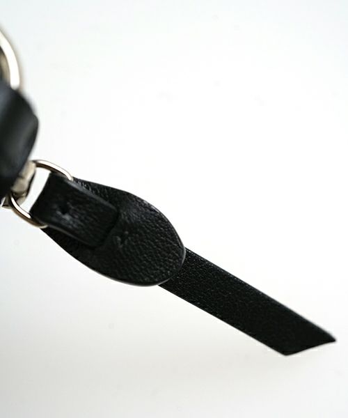 ED ROBERT JUDSONエド ロバート ジャドソンkarabiner strap round zip purse 05.BLACK