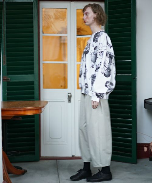 HCAHCUMあちゃちゅむフルーツ女スエット（white)