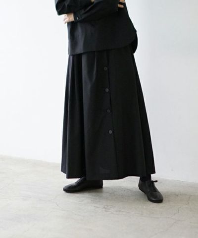 Mochi<br>モチ<br>【standard】panel long skirt<br>タックロングスカート