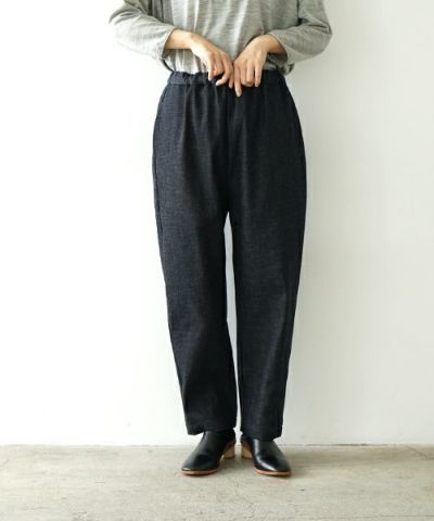 Mochi<br>モチ<br>denim tapered easy pants<br>デニムテーパードパンツ