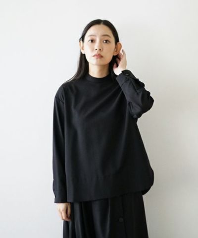 Mochi<br>モチ<br>【standard】petit high necked shirt [black]<br>ハイネックシャツ