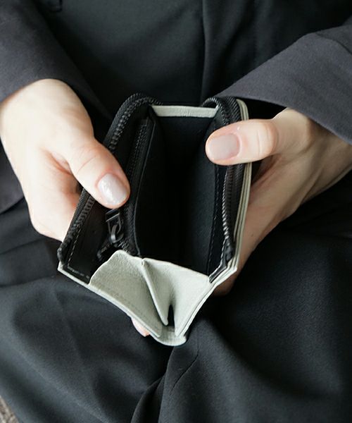 VUヴウ zip card case [GREEN GRAY] vu-product-B18