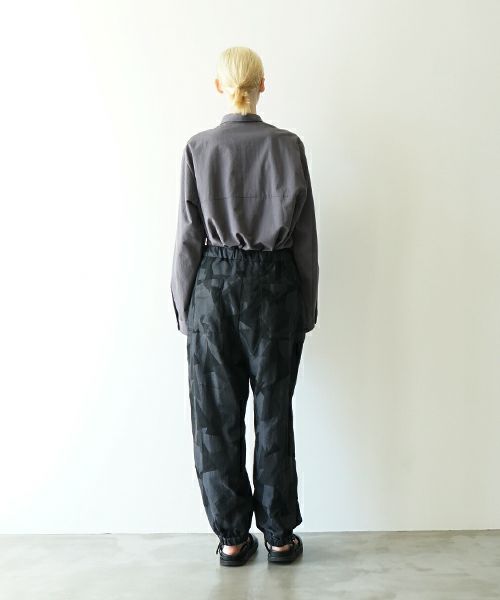 VUヴウgeometric easy tapered pants [BLACK×STEEL] vu-pnt-008