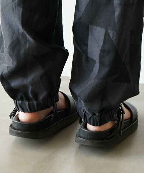 VUヴウgeometric easy tapered pants [BLACK×STEEL] vu-pnt-008