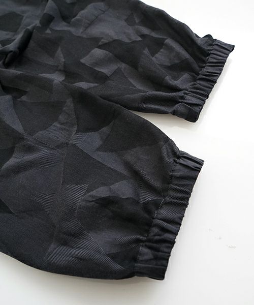 VUヴウgeometric easy tapered pants [BLACK×STEEL] vu-pnt-008