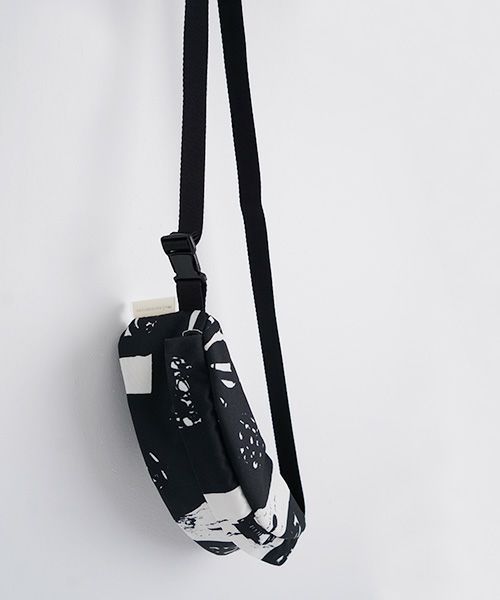  macromauro マクロマウロCP-2 [OKAMOTO TOSHIO]ウエストポーチ 