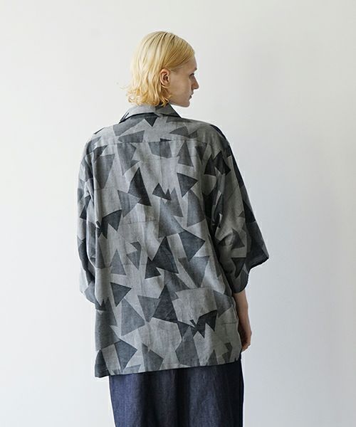 VUヴウgeometric open collar shirt [WHITE×BLACK］幾何学開襟シャツ vu-sht-005