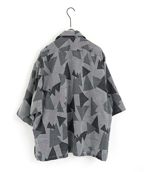 VUヴウgeometric open collar shirt [WHITE×BLACK］幾何学開襟シャツ vu-sht-005