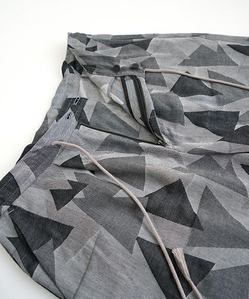 VUヴウgeometric easy short pants [WHITE×BLACK] 幾何学ショートパンツ vu-pnt-010