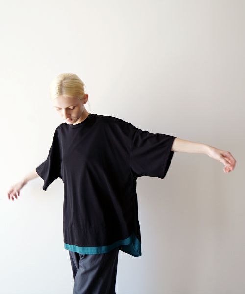VUヴウtwo slit t-shirt [BLACK×BLUE GREEN] vu-cut-004重ねスリットtシャツ