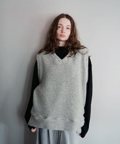 VU<br>ヴウ<br>boa v vest  [LIGHT HEATHER GRAY] vum-kn01