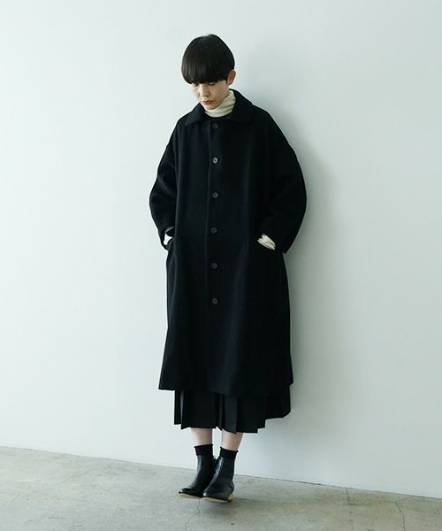 Mochiモチpetal sleeve coat [black/ma25-co-03] 