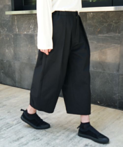 VU / ヴウtuck wide cropped pants finx cotton [BLACK] vu-pnt-012