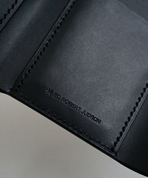 ED ROBERT JUDSON SWITCH トライフォールドウォレット（ブラック）のロゴ