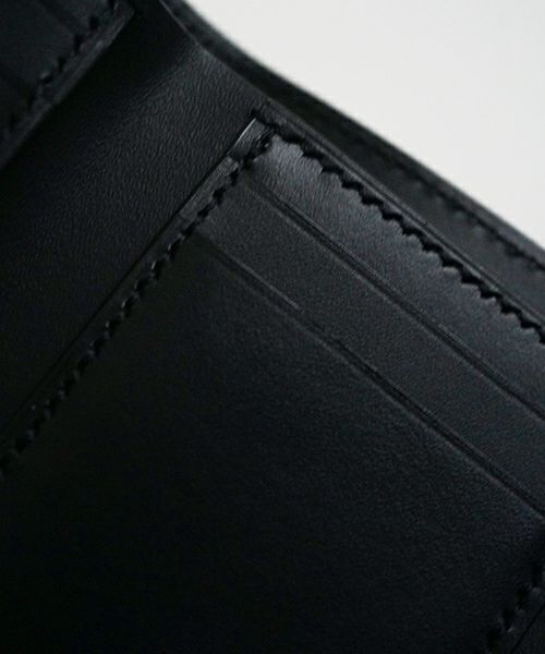 ED ROBERT JUDSON SWITCH トライフォールドウォレット（ブラック）のステッチ部分
