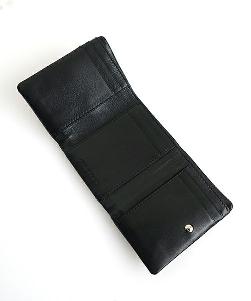 ED ROBERT JUDSONエド ロバート ジャドソンframe trifold wallet[B01SEWL-72LD/lambskin 050 black]フレームハーフウォレット サイフ